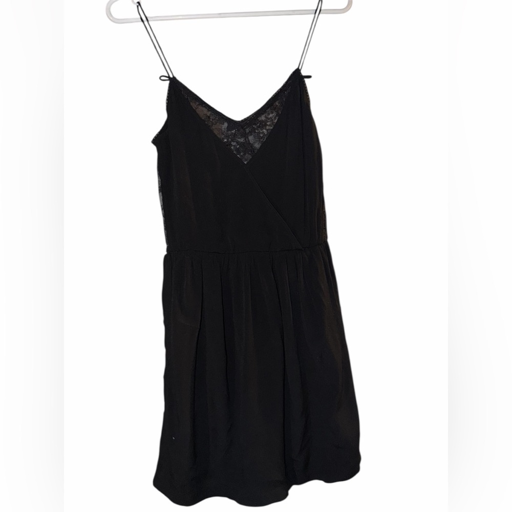 🎀  Zara Black Lace Detail Sleeveless Dress